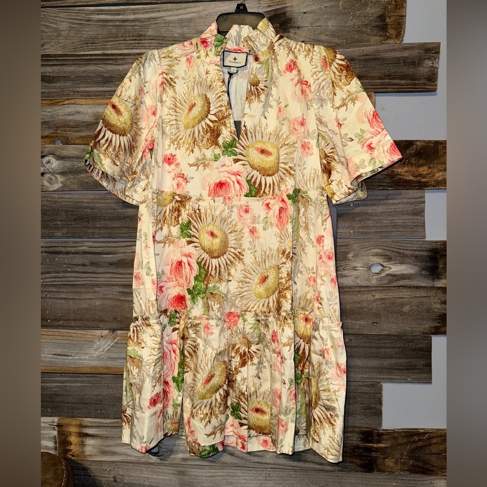 NWT Tuckernuck Dress Crawford Floral
Flutter Sleeve Sun Faded Mini Dress Size S - Picture 2 of 7